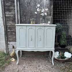 Elegant Grey Hand Painted Vintage French Style TV cabinet With 2 Folding Doors